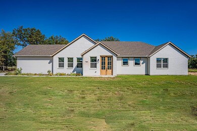 140 Bluegrass Trail, Springtown, TX 76082 - photo 7