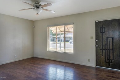 320_W_9th_Place_S__05_mls