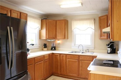 1100 Elon St, Kannapolis, NC 28081 - photo 6