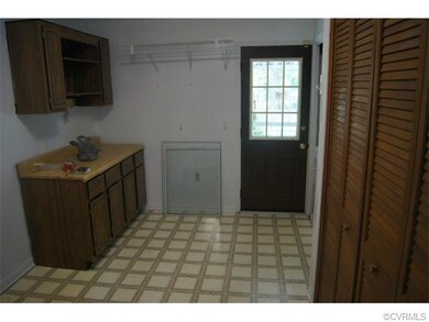 3330 Oakwood Cir, Petersburg, VA 23805 - photo 4