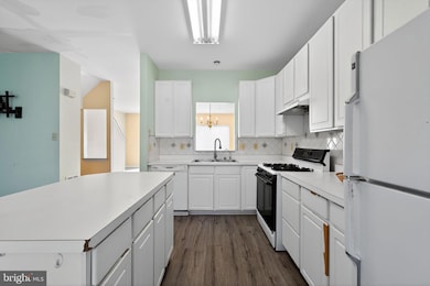 8401 Old Colony Dr S, Upper Marlboro, MD 20772 - photo 6