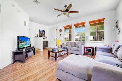 8582 Leeland Archer Blvd, Orlando, FL 32836 - photo 4