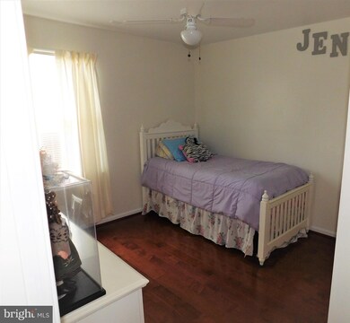 3409 Tudor Dr, Adamstown, MD 21710 - photo 5