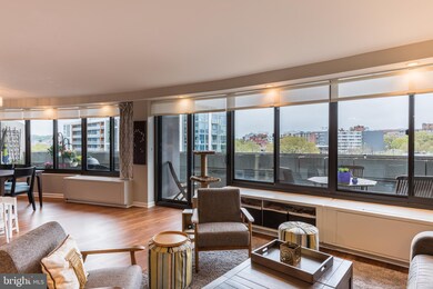 Watergate East Residences unit 706-N, Washington, DC 20037 - photo 6