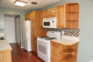 1075 Glouchester Harbor unit 2702, Schaumburg, IL 60193 - photo 7