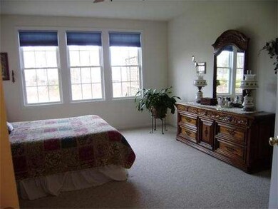 3 Bluebird Dr unit 3, South Grafton, MA 01560 - photo 5