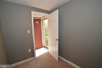 7637 N Arbory Way, Laurel, MD 20707 - photo 4