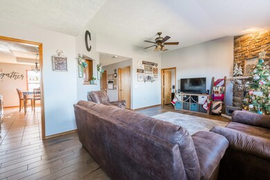 507 W Chestnut Rd, Nixa, MO 65714 - photo 7
