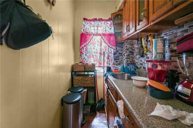 12 Humes St, Providence, RI 02907 - photo 7