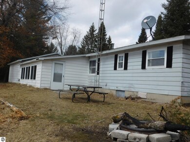 701 Grey Rd, West Branch, MI 48661 - photo 6