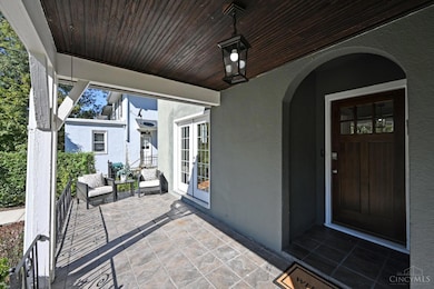 1284 Paddock Hills Ave, Cincinnati, OH 45229 - photo 3