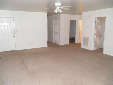 254 Fox Creek Ct, Manchester, TN 37355 - photo 3