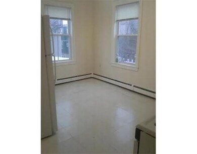 163 Hichborn St unit 4, Revere, MA 02151 - photo 2