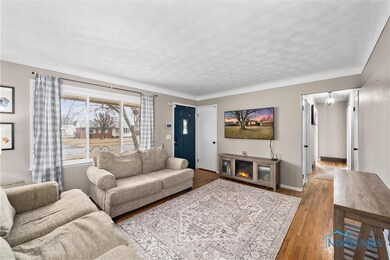 2216 Rosemar Rd, Toledo, OH 43611 - photo 6