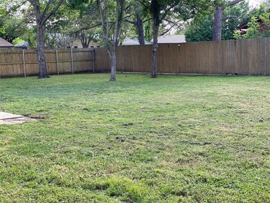 5501 Finian Ln, North Richland Hills, TX 76180 - photo 3