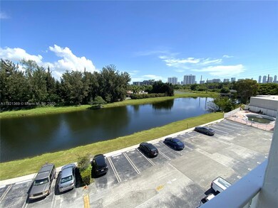 Tall Tree Condominium unit 513, North Miami Beach, FL 33160 - photo 6