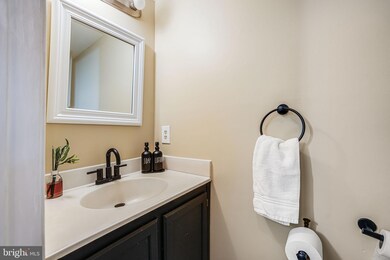 14854 Hammersmith Cir, Silver Spring, MD 20906 - photo 7