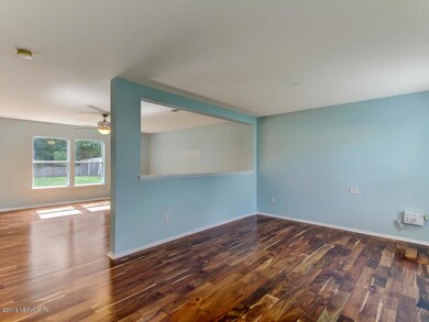 11736 Pleasant Creek Dr, Jacksonville, FL 32218 - photo 7