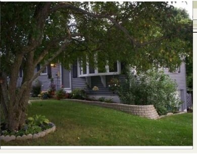 105 Pleasant St, Spencer, MA 01562 - photo 3