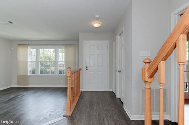 12572 Kempston Ln unit 884, Woodbridge, VA 22192 - photo 3