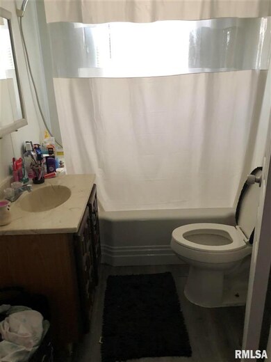 1233 Glenhurst Ct, Rock Island, IL 61201 - photo 4