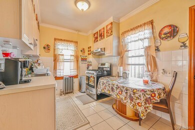 10438 107th St, Ozone Park, NY 11417 - photo 6