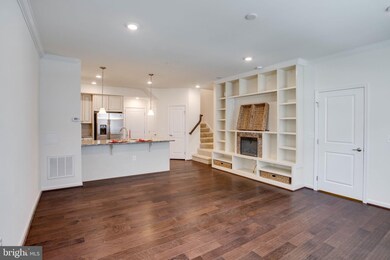 3594 Briarwood Dr unit 3J, Dumfries, VA 22026 - photo 3