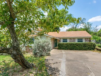 932 Nelson Terrace, Bedford, TX 76022 - photo 2