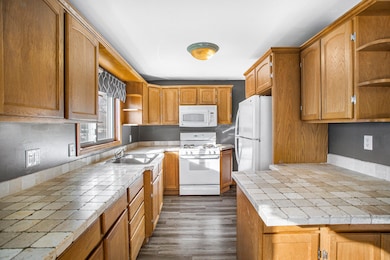 314 S Clark St, Centreville, MI 49032 - photo 7