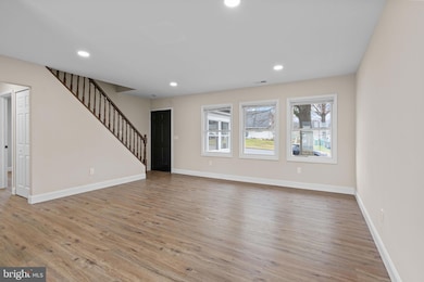 64 Vividleaf Ln, Levittown, PA 19054 - photo 5