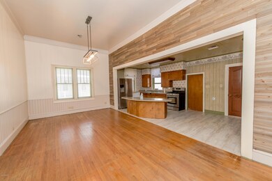 Kitchen/Dining