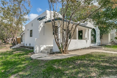 2055 W Magnolia Ave, San Antonio, TX 78201 - photo 2