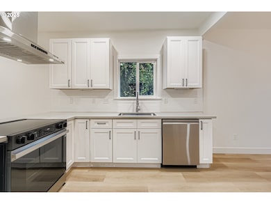 4734 NE 100th Ave, Portland, OR 97220 - photo 7