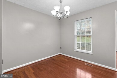 779 Pine Drift Dr, Odenton, MD 21113 - photo 7