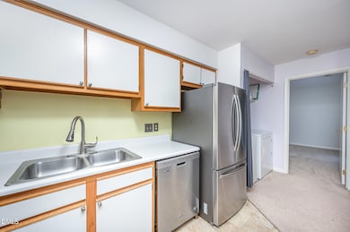 380 Summerwalk Cir unit 380, Chapel Hill, NC 27517 - photo 7