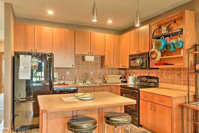 5201 Commonwealth St unit 13, Detroit, MI 48208 - photo 5