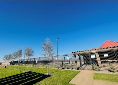 HOA COMMUNITY POOL