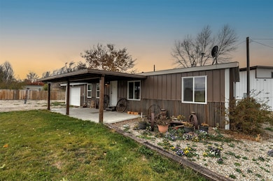 211 Fish Hatchery Rd, Hamilton, MT 59840 - photo 4