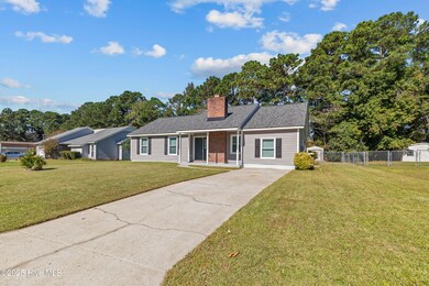 2007 Hunters Ridge Dr, Midway Park, NC 28544 - photo 4