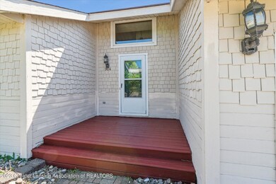 05-924-Westover-Cir-Lansing-MI-48917-Win