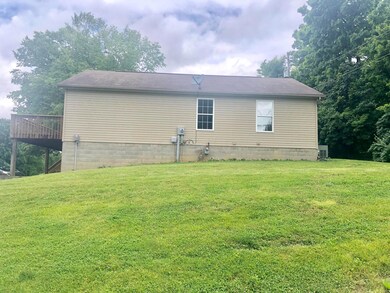 559 Edgewater Beach Blvd, Thornville, OH 43076 - photo 4