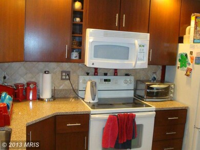 20514 Sterncroft Ct, Montgomery Village, MD 20886 - photo 3