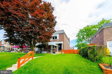 1071 Oakwood Dr, Glenolden, PA 19036 - photo 2