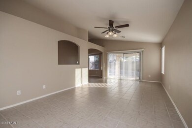 002-Living_Room-2303911-small