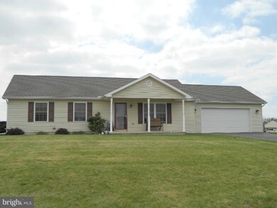 764 Rutherford Dr, Greencastle, PA 17225 - photo 3