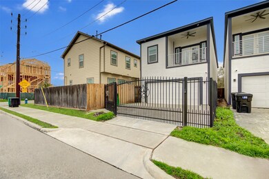 7803 Tierwester St, Houston, TX 77021 - photo 2