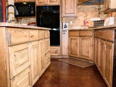 576 Westly Rd, Lufkin, TX 75904 - photo 7