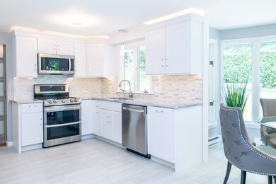 26 Longwood Dr, Swampscott, MA 01907 - photo 6