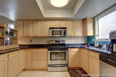 Kitchen-all appliances stay