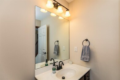 514 Moose Dr NW, Cedar Rapids, IA 52405 - photo 5